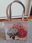 Torebka Ted Baker, pudrowy róż, kwiaty