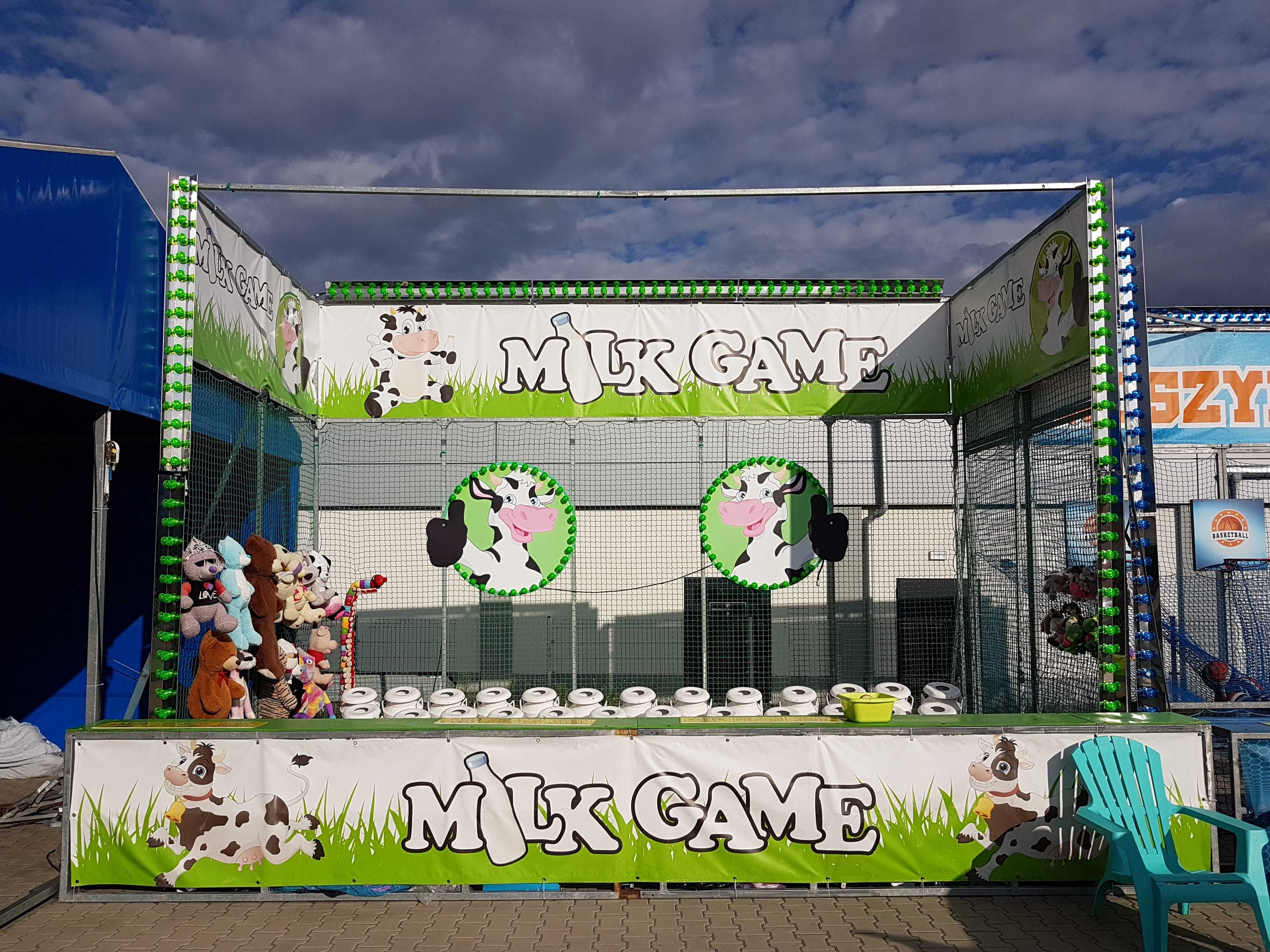 Wesołe miasteczko gry zręcznościowe lunapark karuzela Biznes 2025