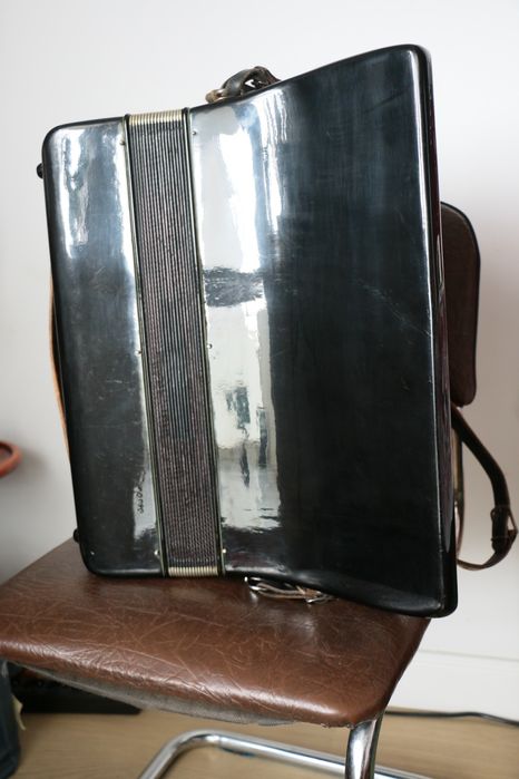 Akordeon włoski Calvi Parma 120bas, 4chóry +musette