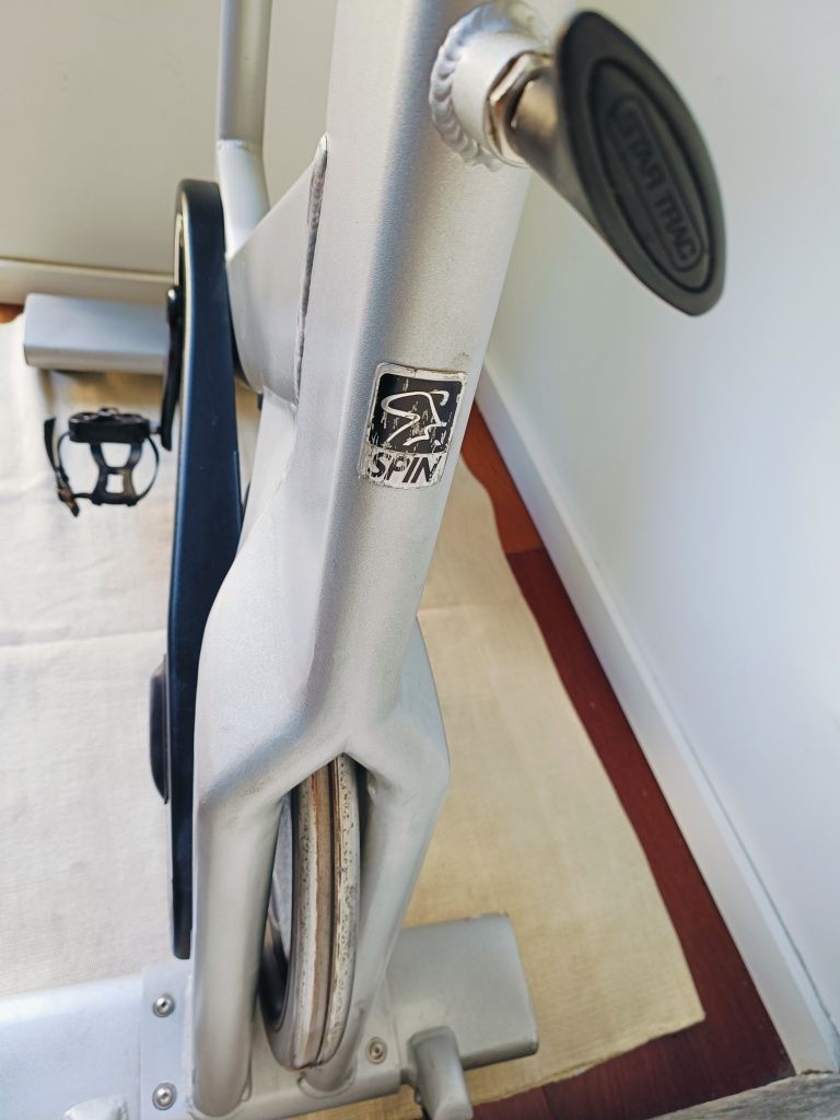 Bicicleta spinning - Star Trac (Profissional)