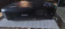 Sprzedam projektor EPSON