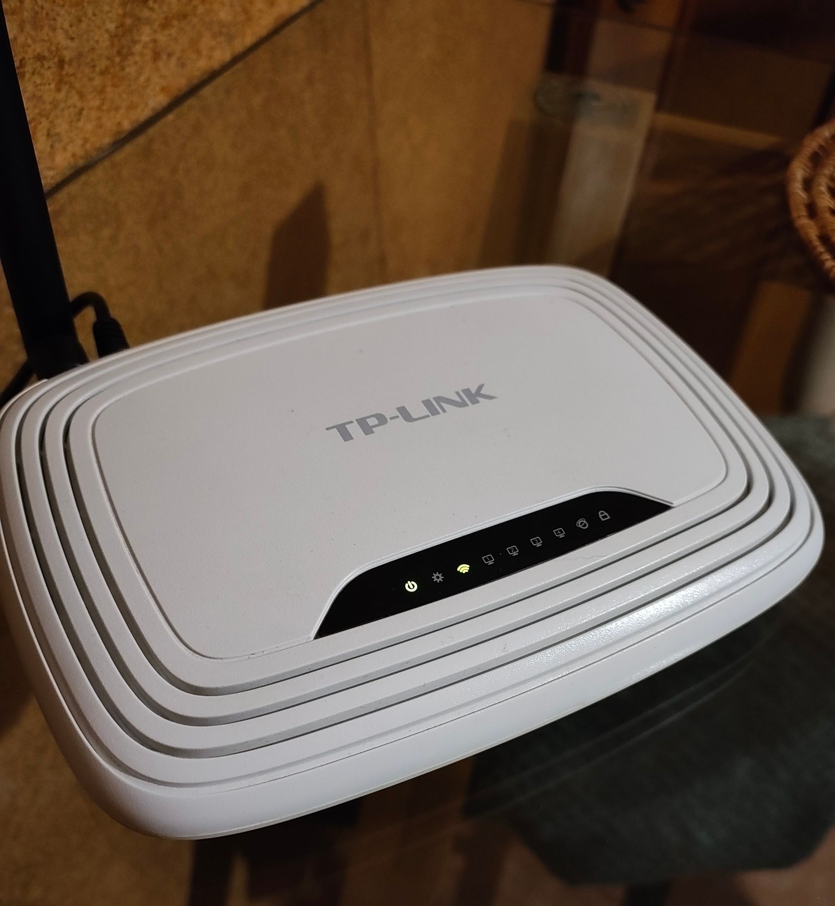 WI-FI роутер TP-LINK TL-WR741ND (комплект)