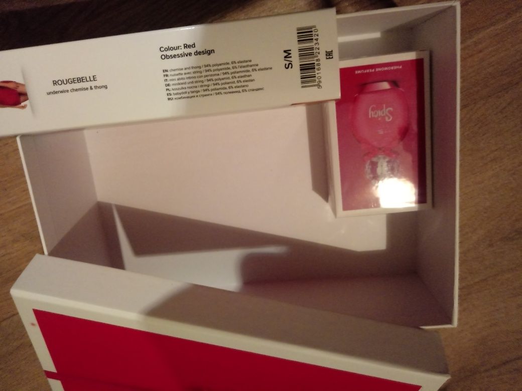 Zestaw obsessive wieczór panieński bielizna perfumy