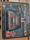 Konsola do gier wideo Sega Mega Drive II. Kolekcjonerskie wydanie.