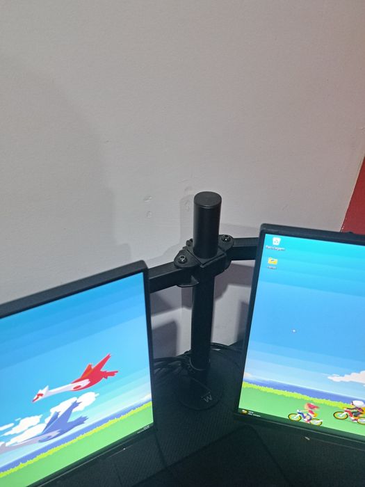 2 Monitores Gaming AOC 24G2U 144Hz + Suporte