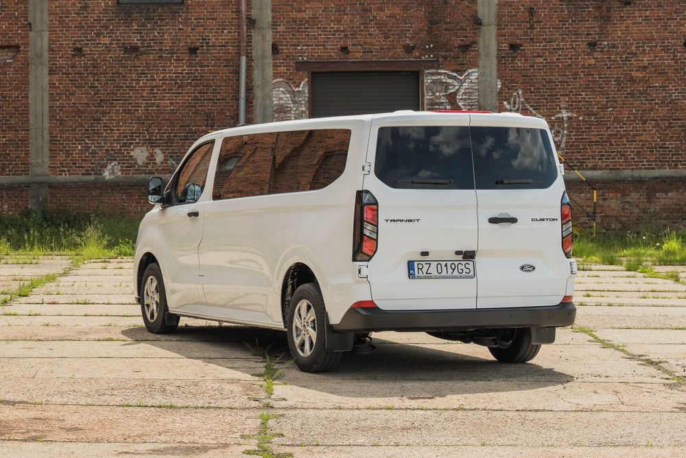 Wynajem Busów, Wynajem Busów 9-cio osobowych