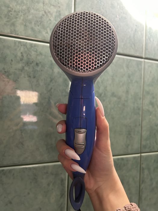 Фен, сушка для волосся