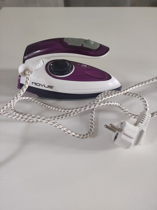 Małe żelazko Rovus