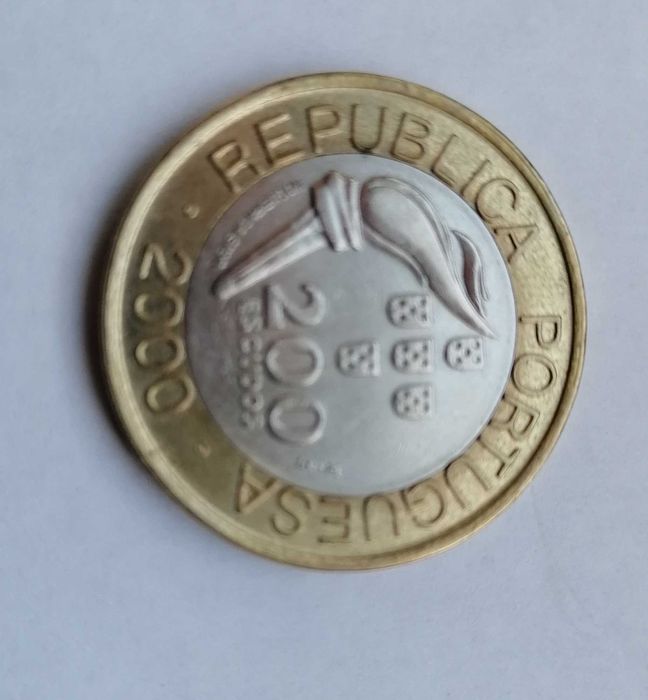 moedas comemorativas 200 e 100 escudos