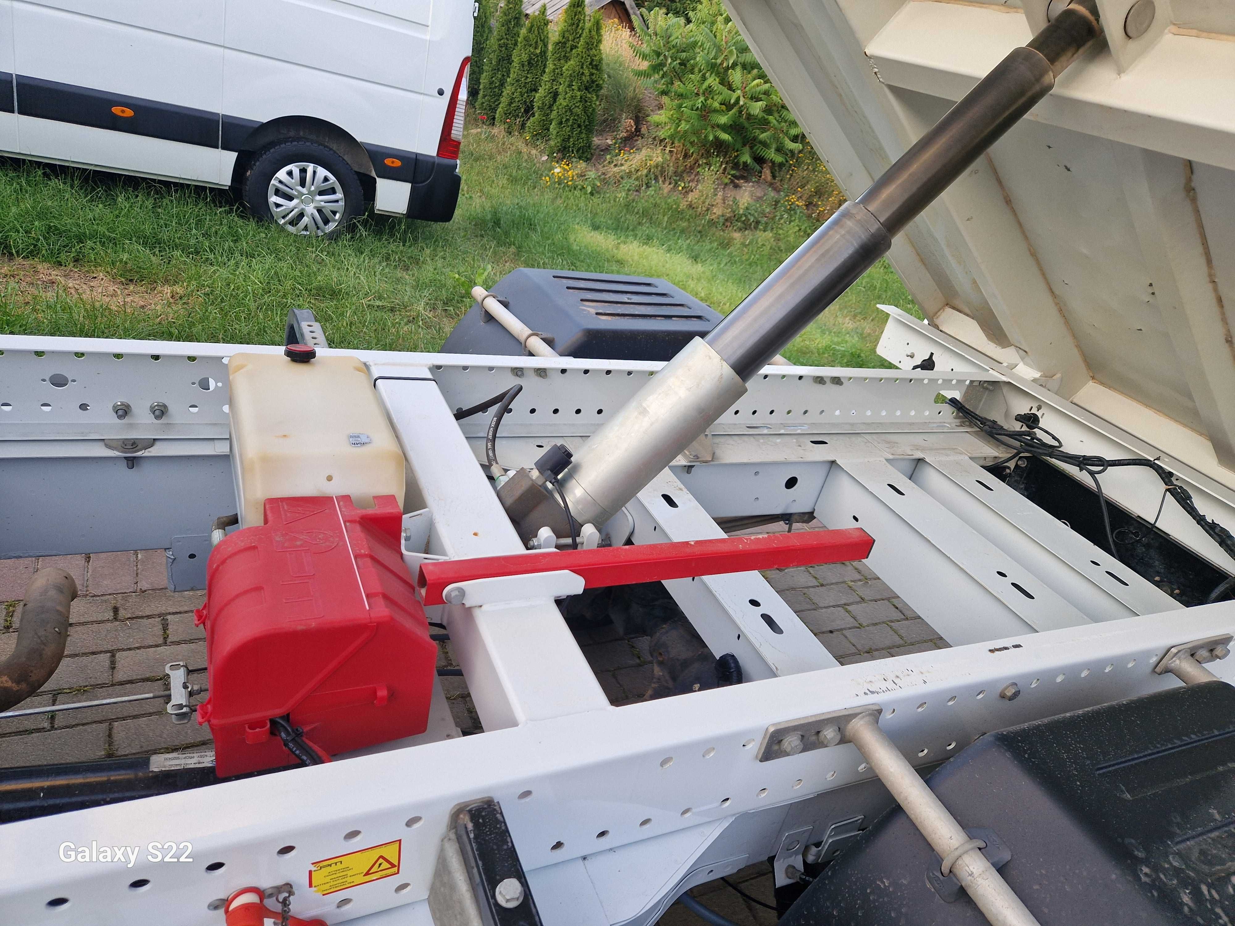 Renault master wywrotka kiper blizniaki klima