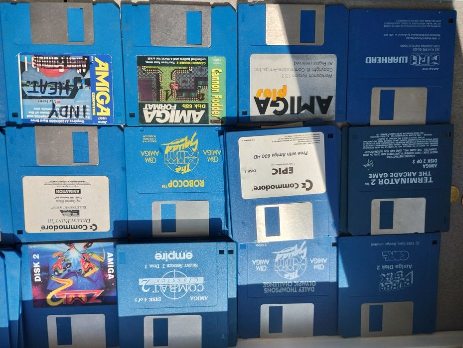 Gra amiga 500 Mortal kombat I i II i wiele innych kultowych tytułów