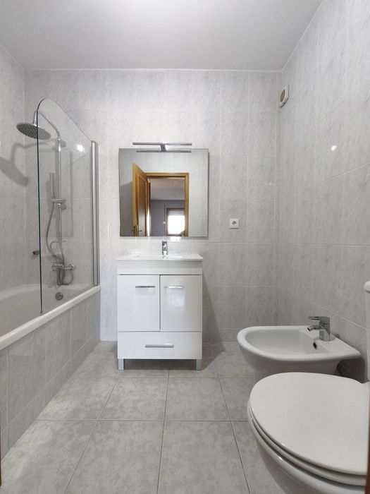 Apartamento T2 em Condomínio Privado – Localização Premium Grijó