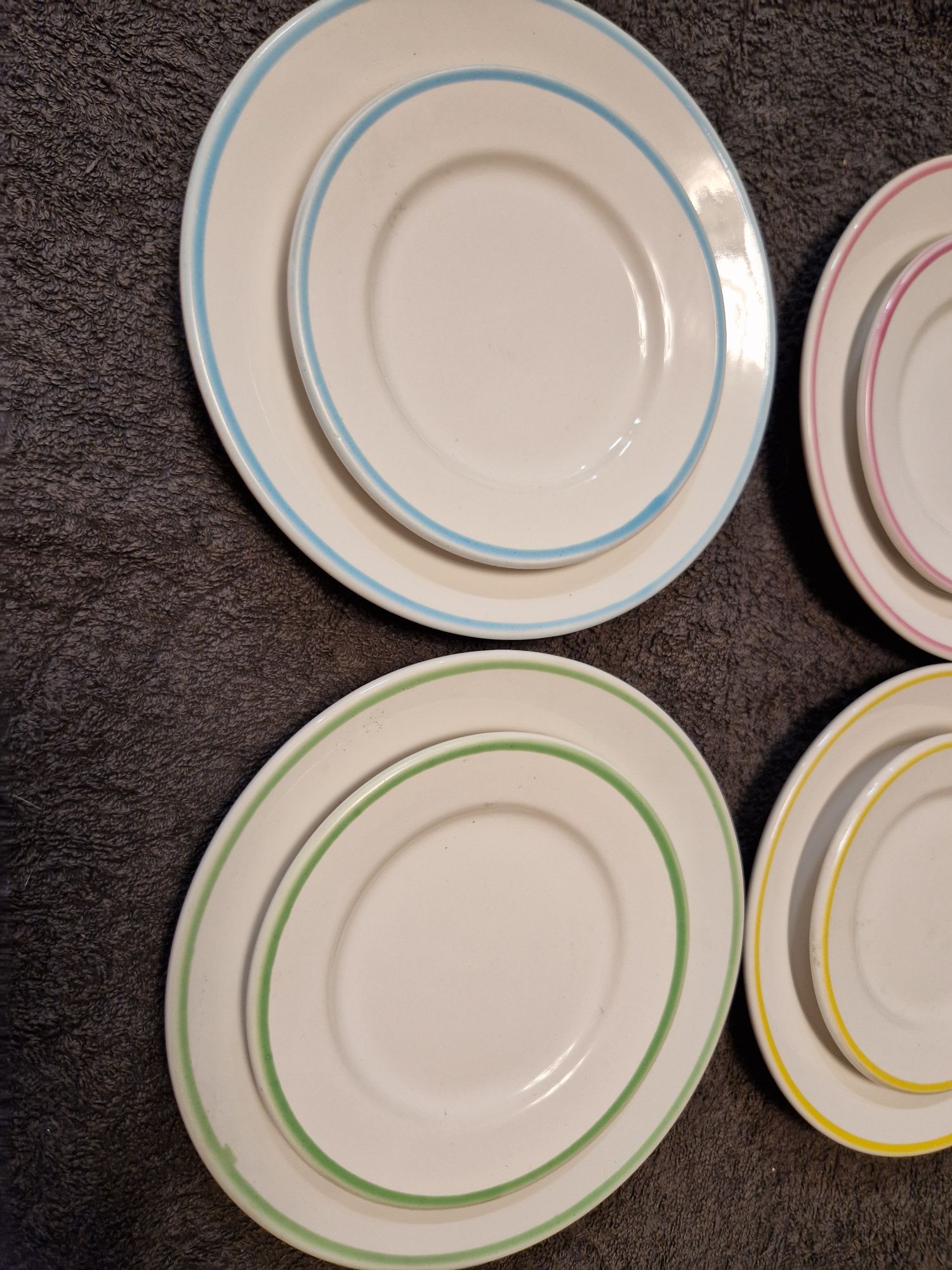 Porcelanowe kolorowe talerze 8 szt  talerzyki do zabawy dla dzieci na