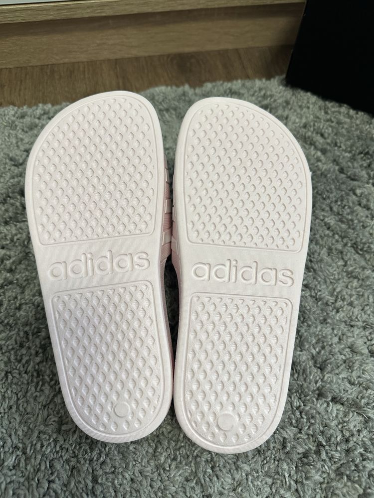 Нові шльопанці Adidas Adilette Aqua Оригінал 35, 36, 37 22.5-23.5 см.