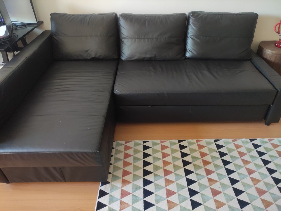 Sofa cama FRIHETEN Ikea em pele sintética