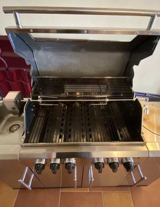 Газовый гриль enders kansas PRO 4 sikg