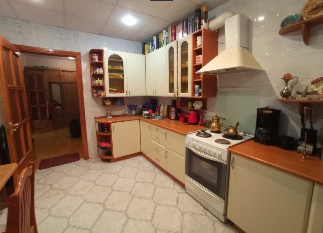 Простора 3к вул. Олександра Кошиця, 7а метро - Позняки, Харківська