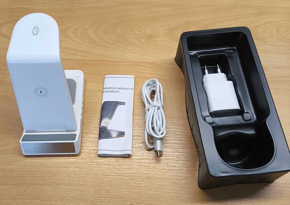 Blsyetec Bezprzewodowa ładowarka 5w1 QI 15W z zegarem i lampką [2427]