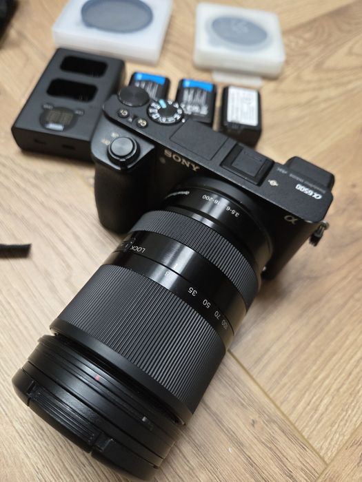 Sony a6500 obiektyw Sony OSS 18-200mm