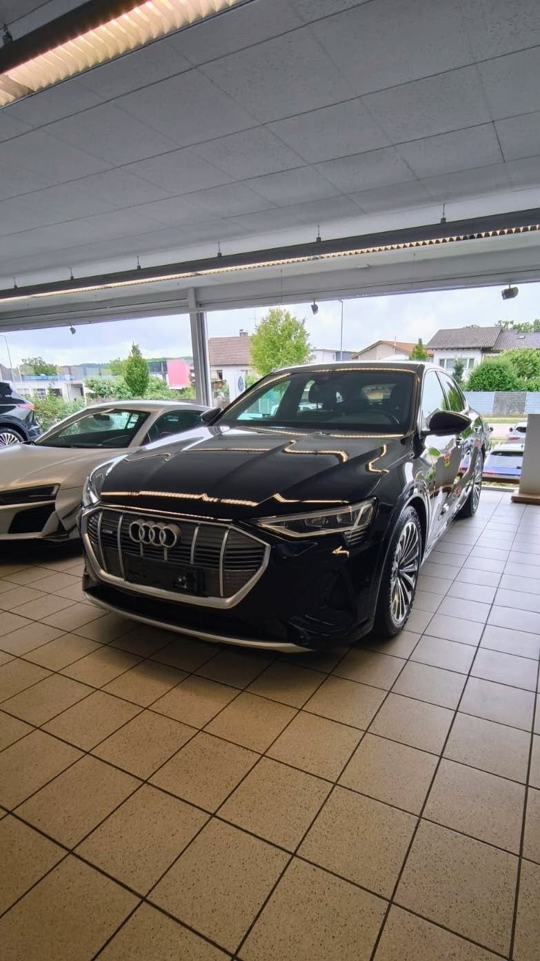 Audi etron 50 quattro Sportback S-line