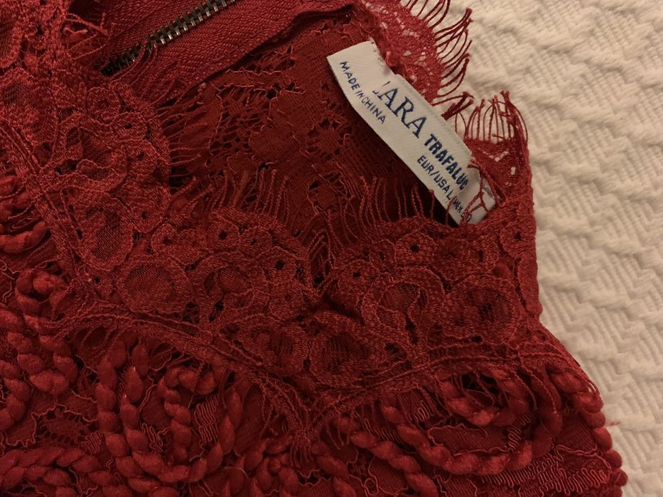 Top Renda vermelho ZARA