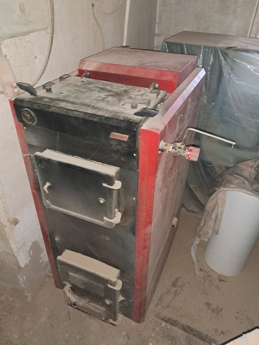 Котел на дровах твердопаливний