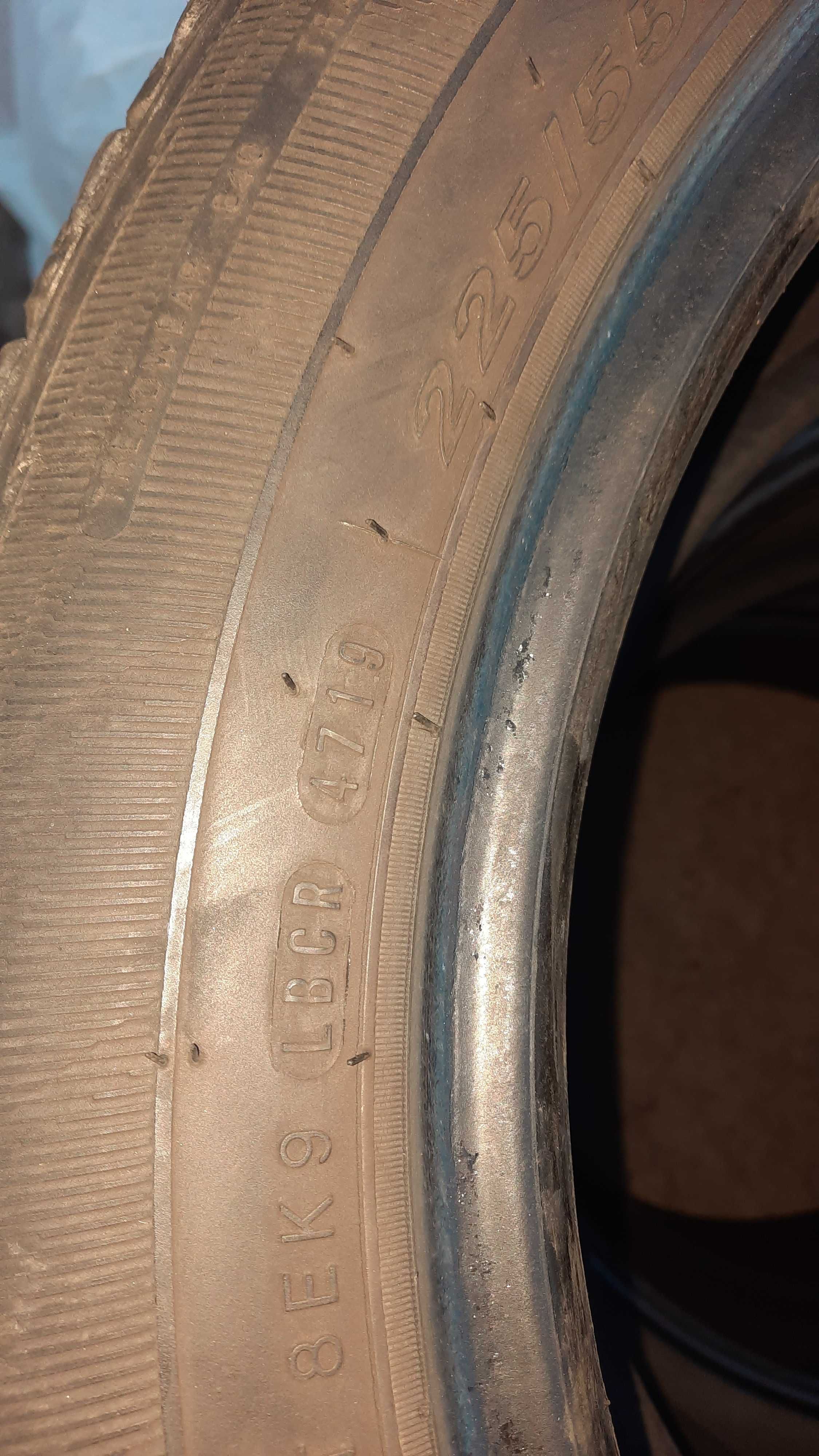 Шини Nexen 225/55 R18 всесезонні.