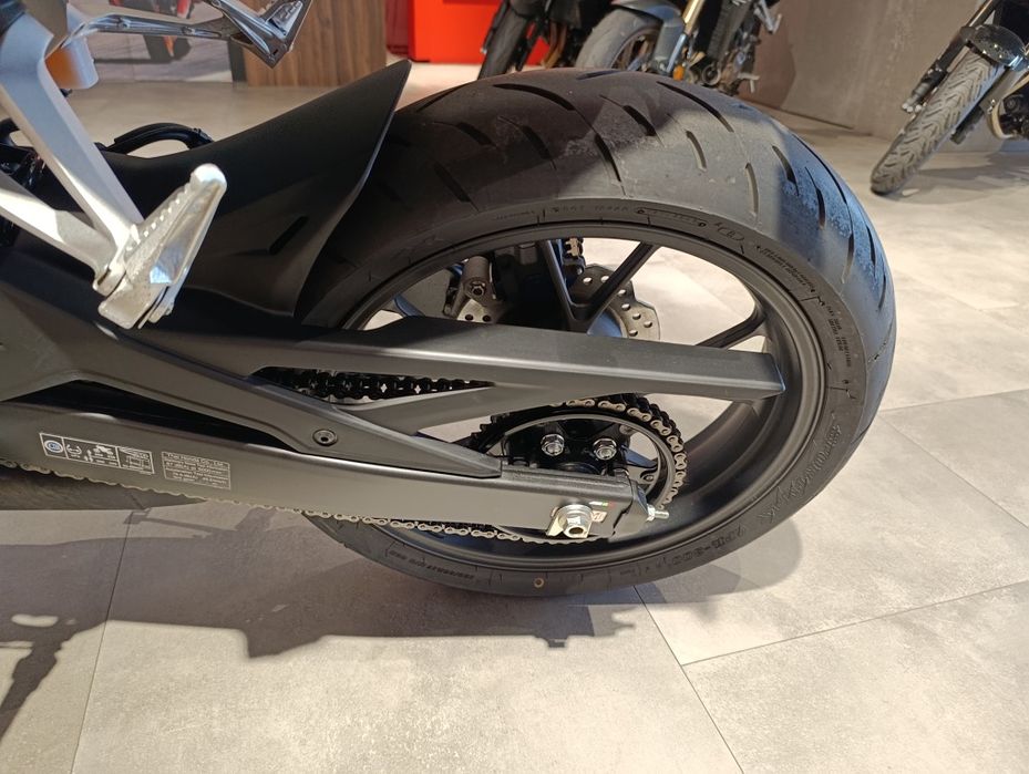 Honda CB 125 R 2024
