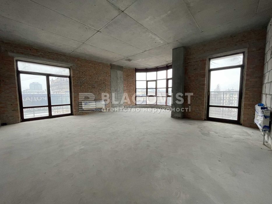 Хрещатик 27б. Розкішні апартаменти VIP класу в ЖК "Капітолій"