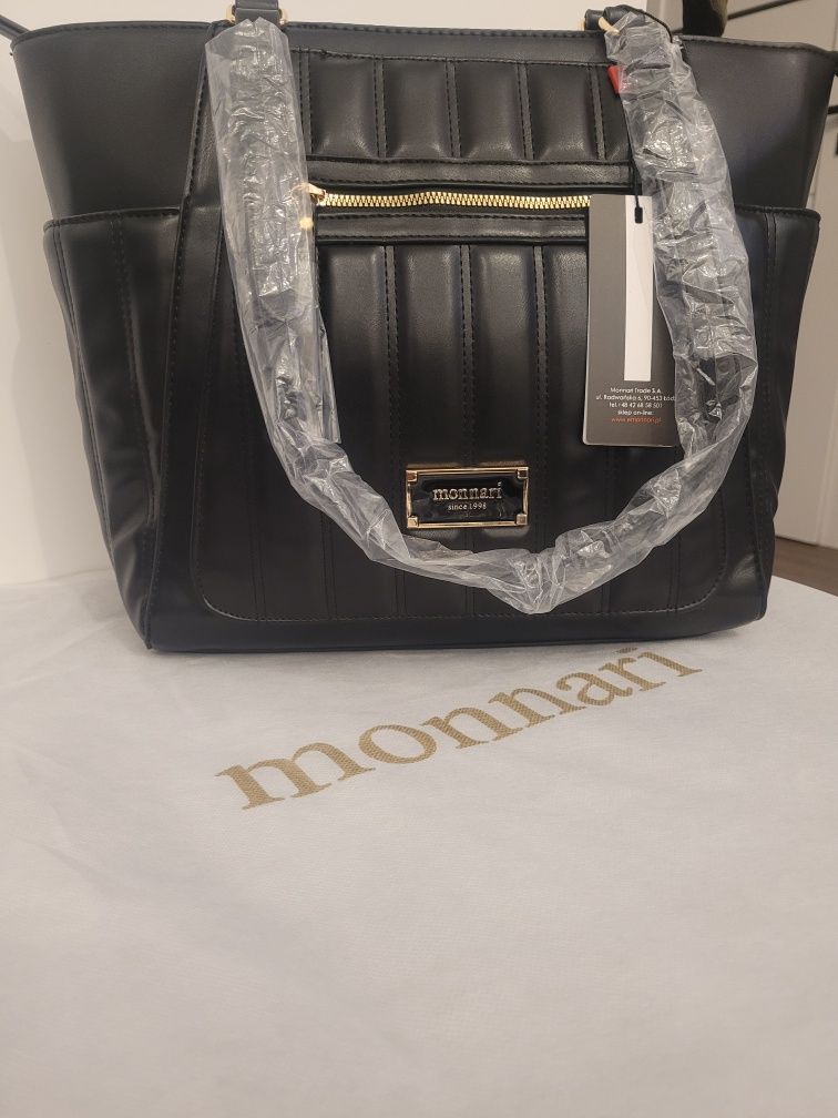 Elegancka czarna torebka Monnari