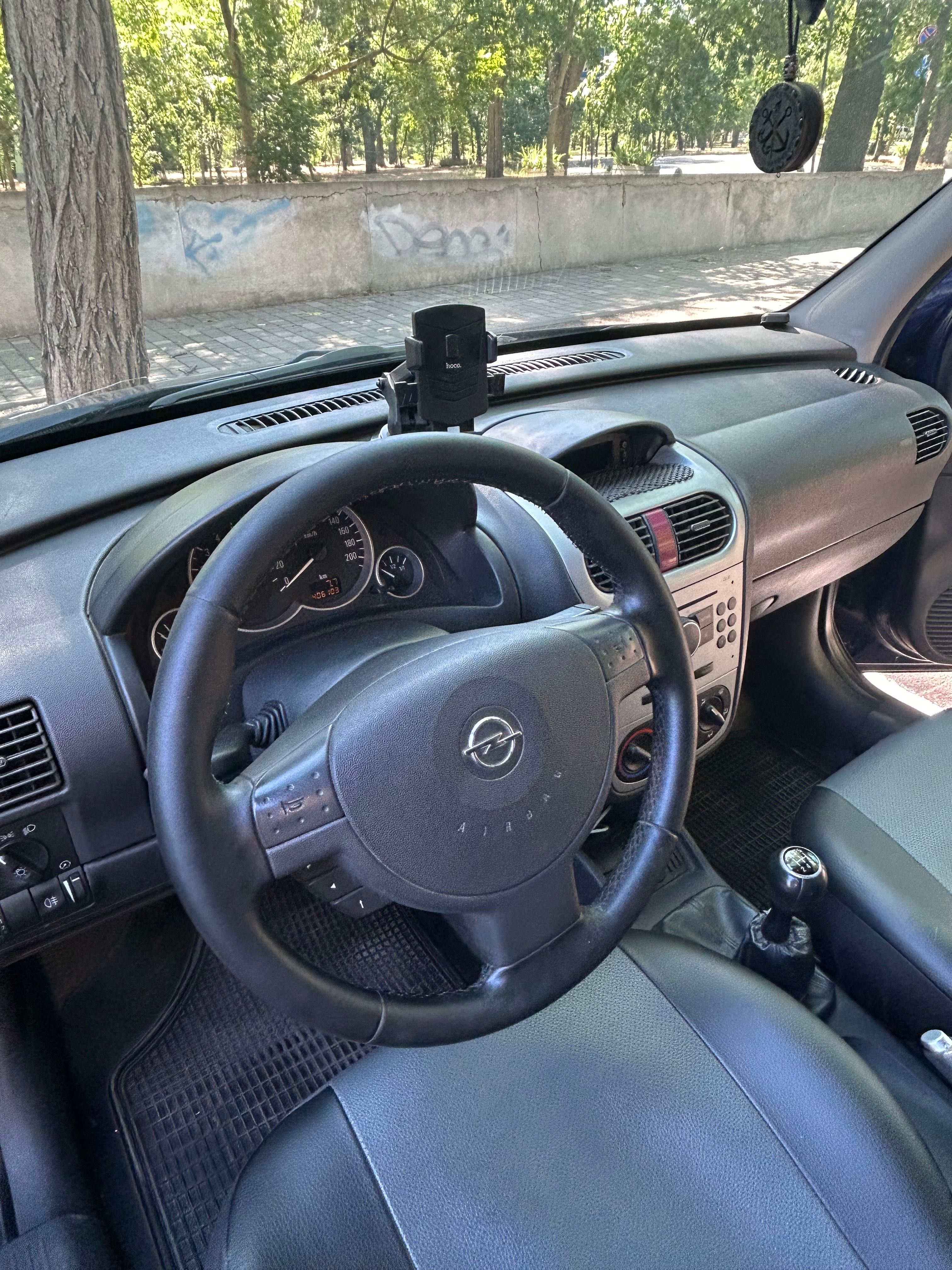 Авто «Opel Combo»