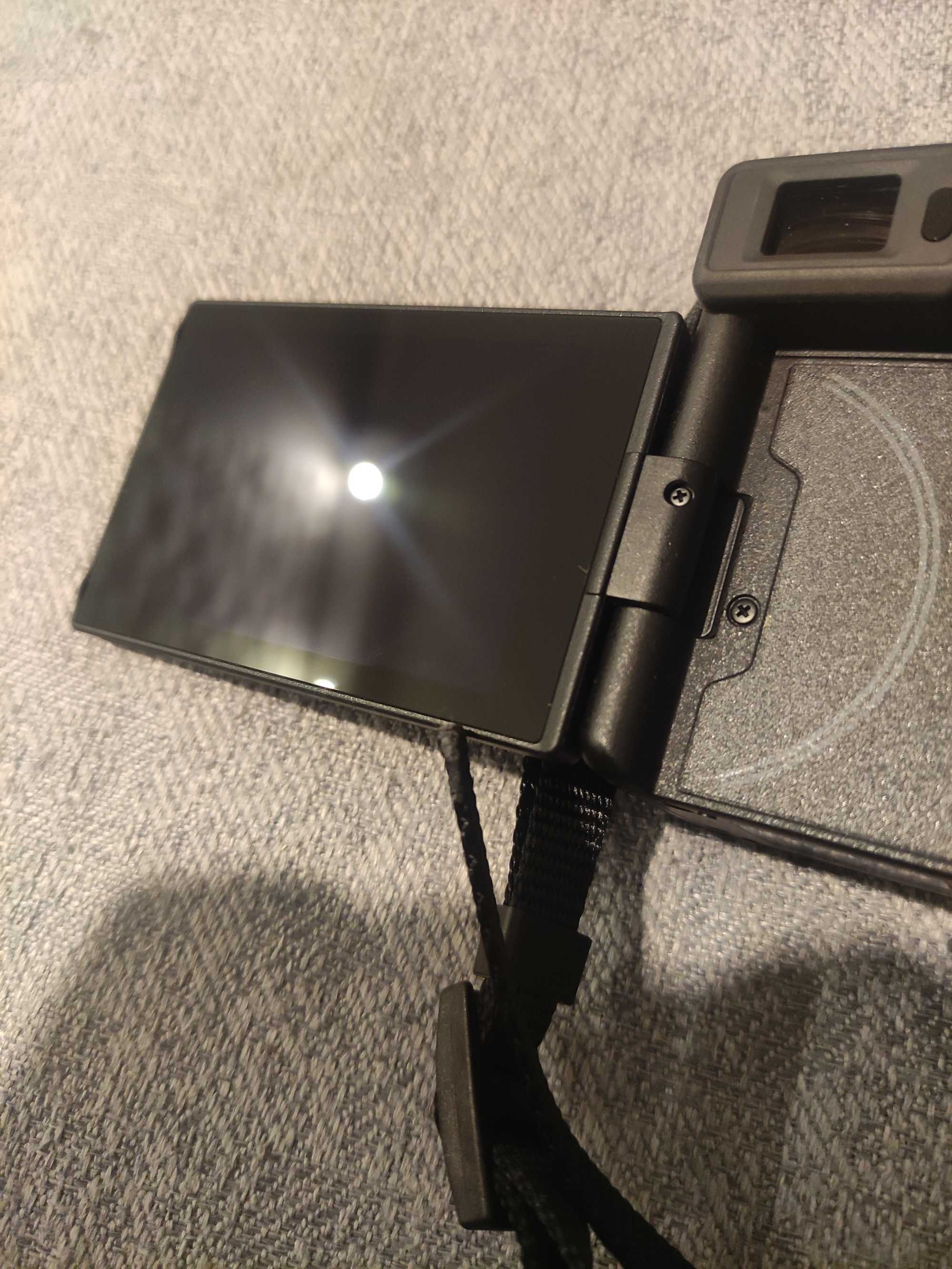 Sony A7C II aparat.