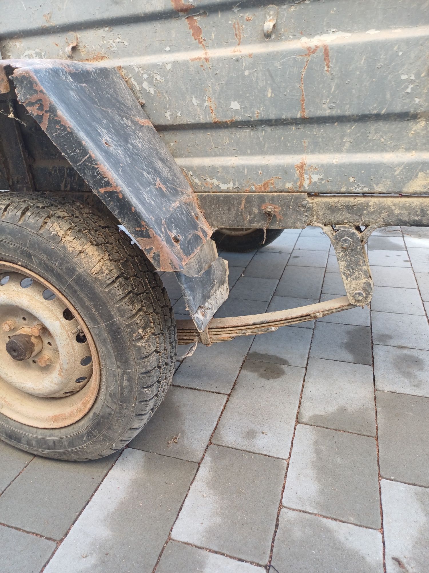 Продам прицеп .находу.