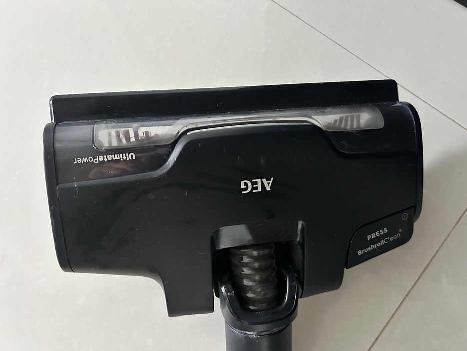 Odkurzacz bezprzewodowy AEG Ultimate AP81UB25SH