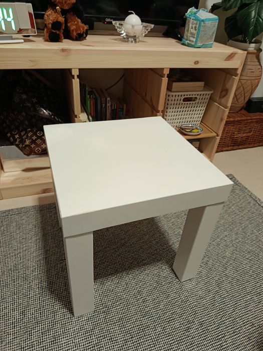 Mesa IKEA pequena