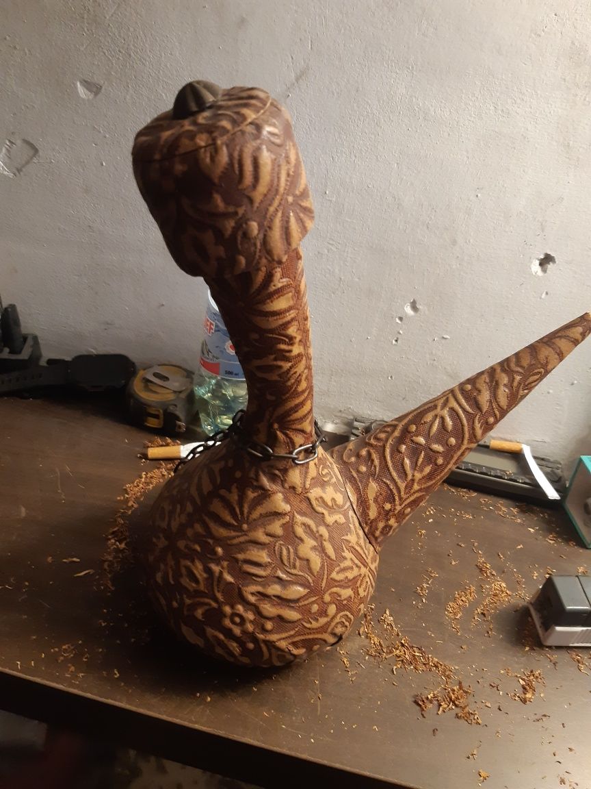 Drewniana artapa gitarka