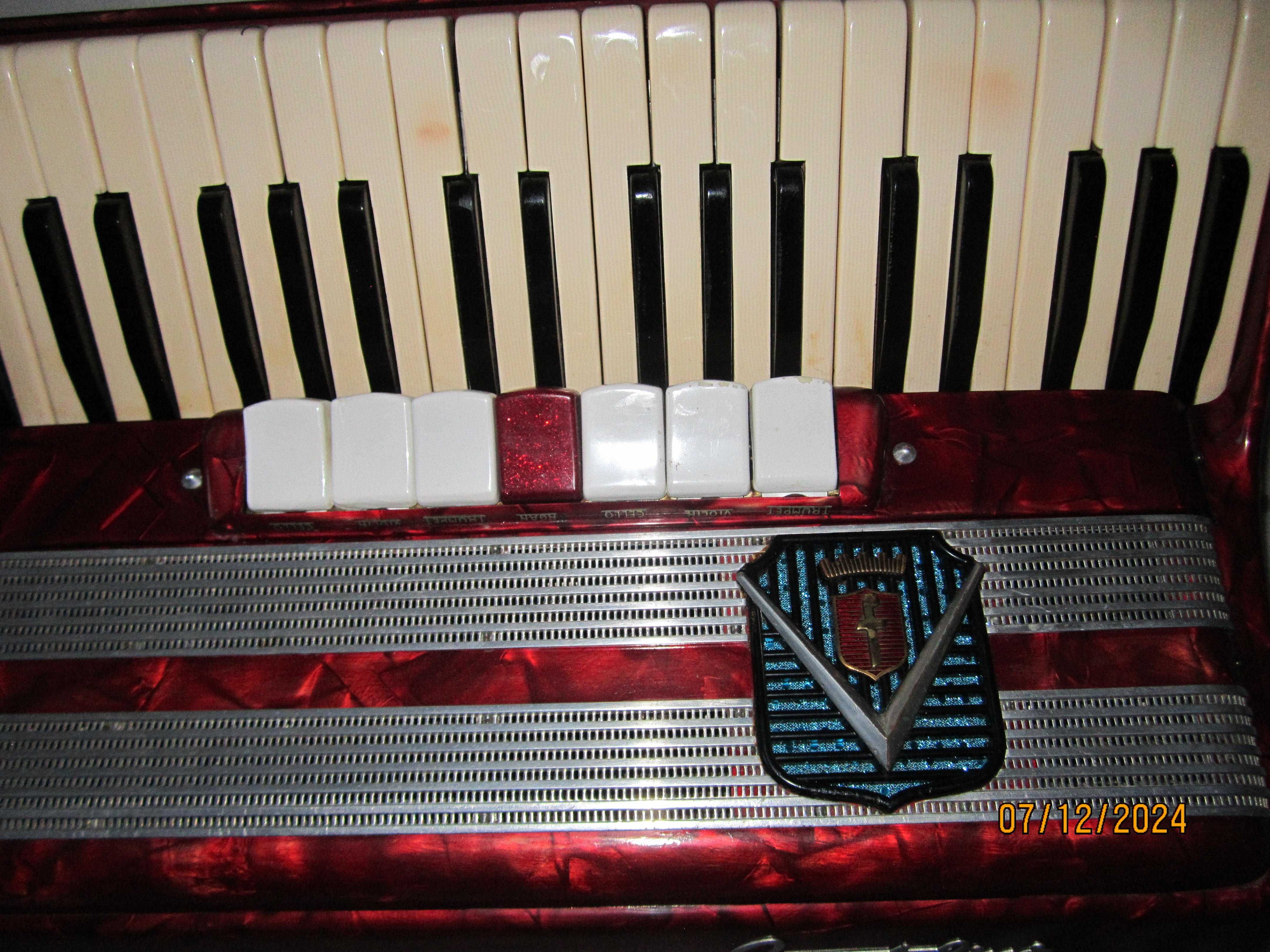 Akordeon Frontalini 120/4 (MMML),Video,,