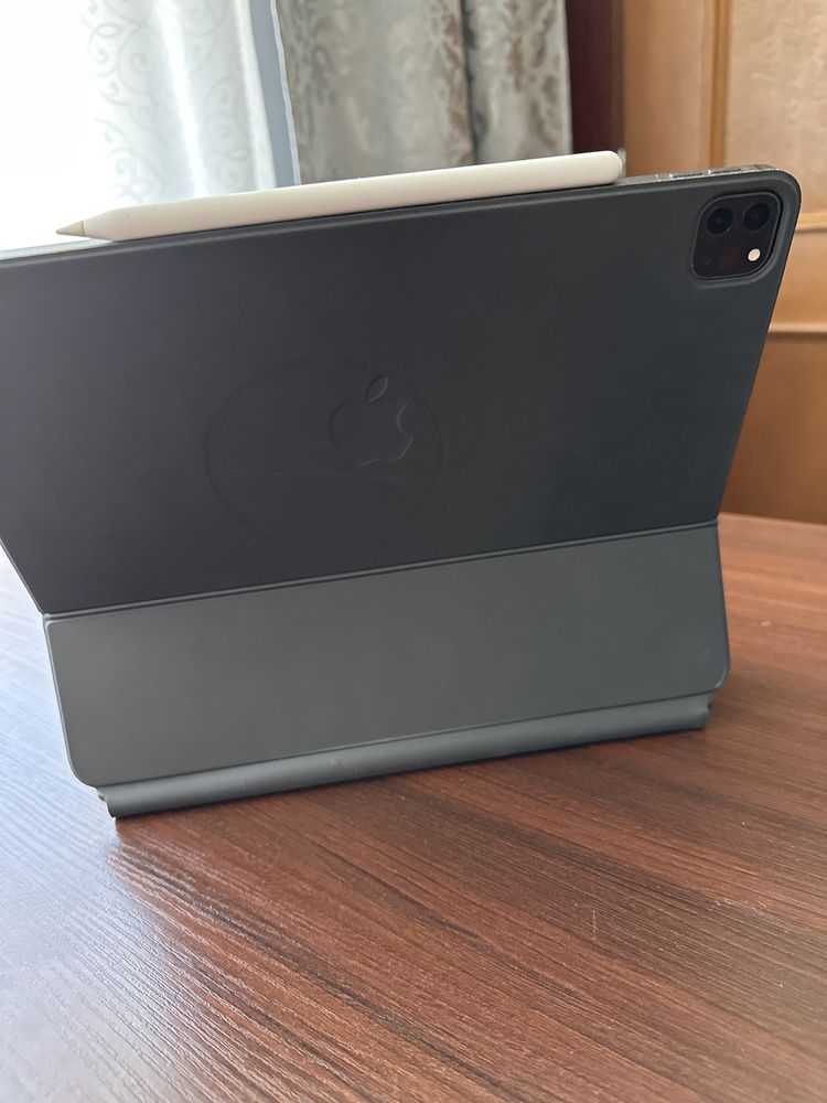 Ipad pro 12.9 5 generacji 256gb, M1 chip, wifi + cellular with mmWave