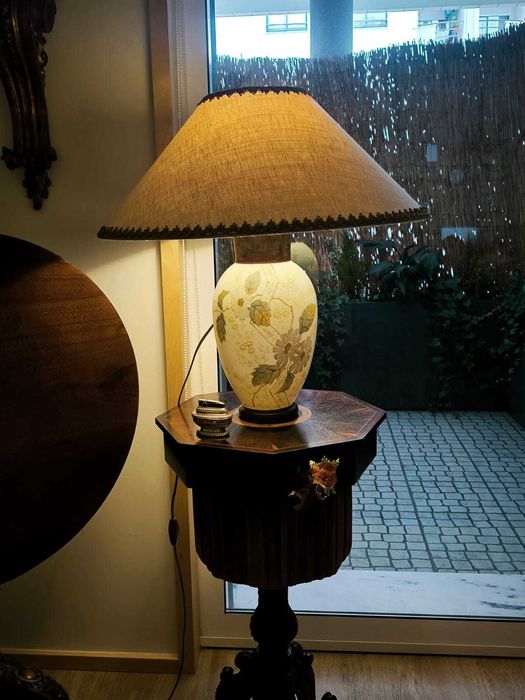 Candeeiro pintado á mão