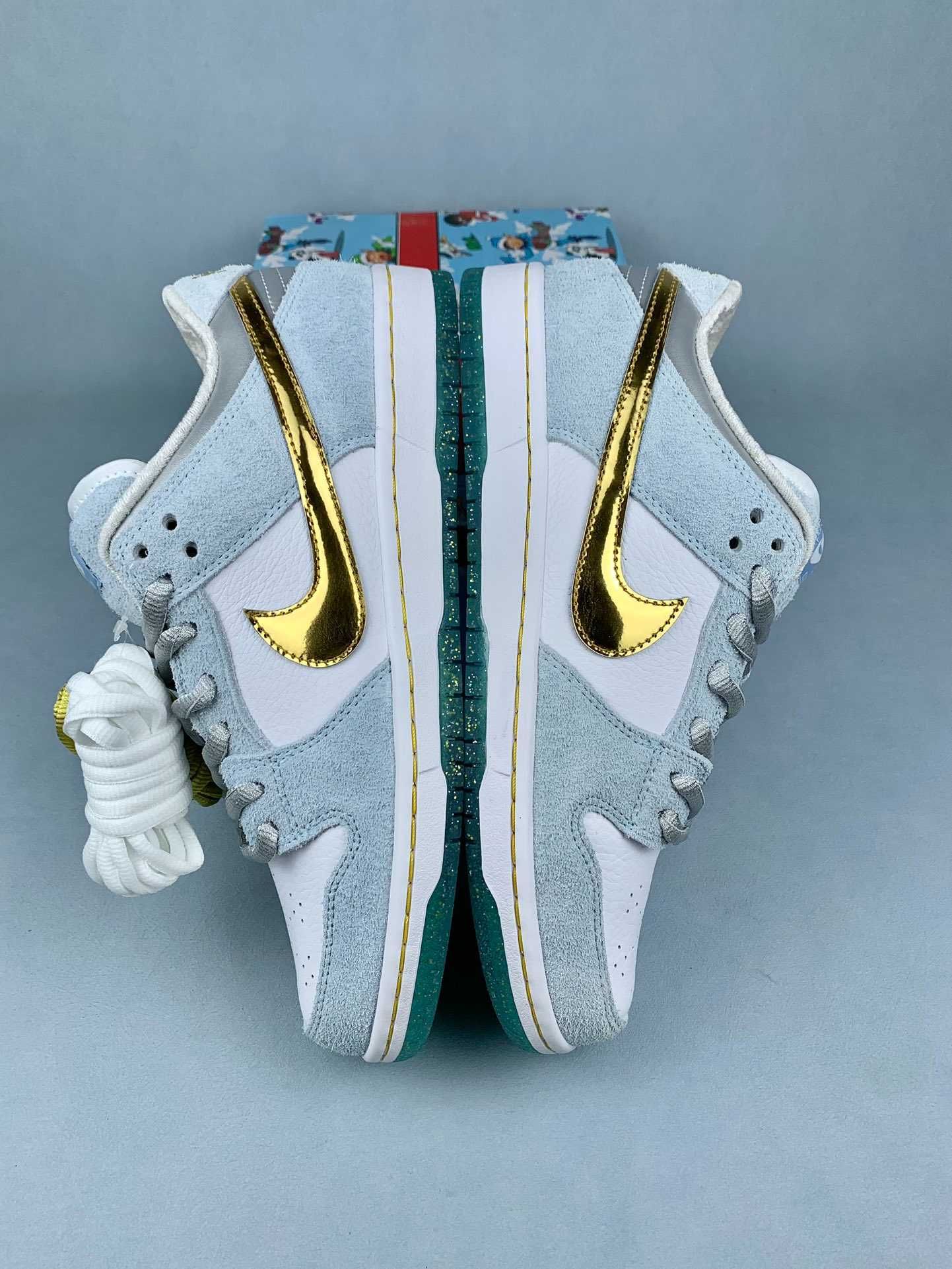 Sean Cliver x NK SB Dunk Low R.42