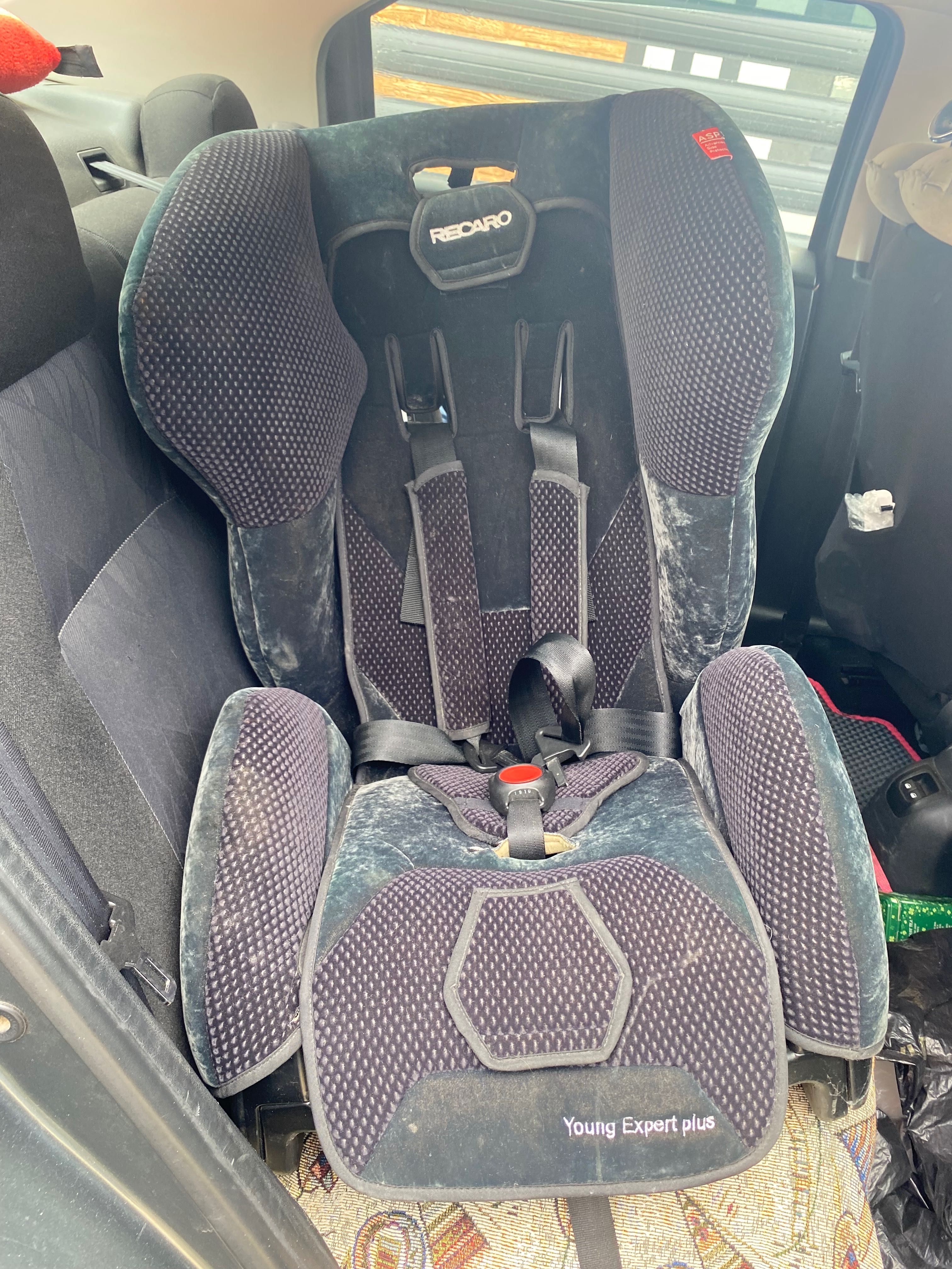 Автокрісло Recaro Young Expert Plus