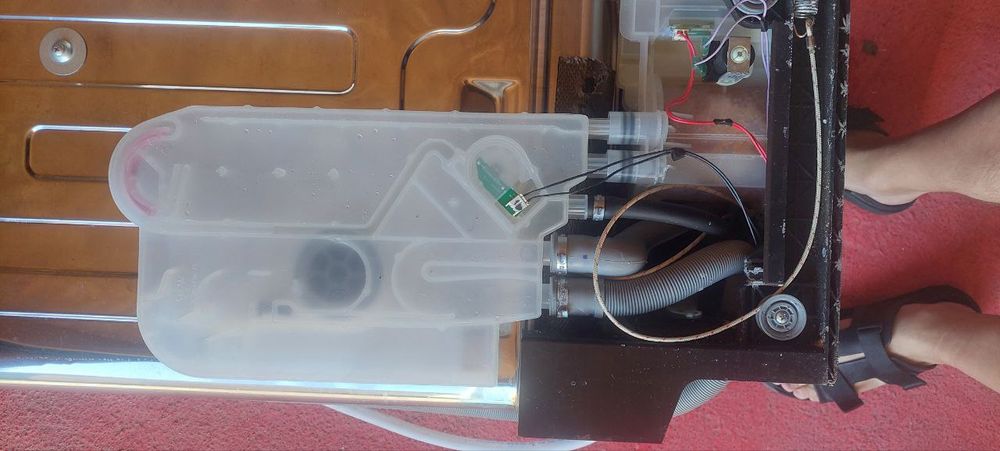 Посудомийна машина  respecta