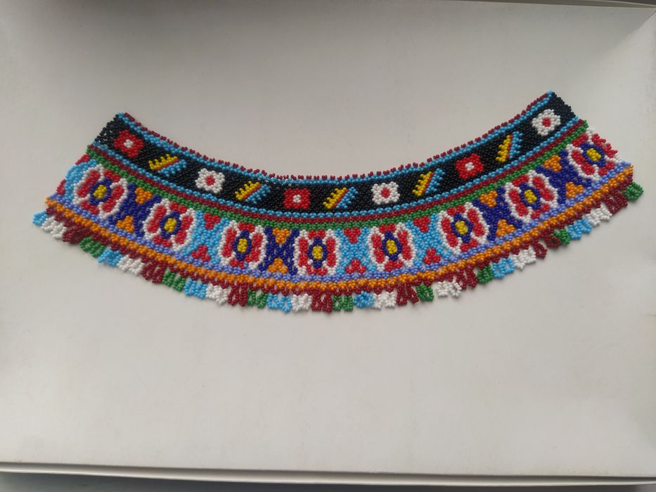 Силянка. Українське намисто до вишиванки. Кольє з бісеру