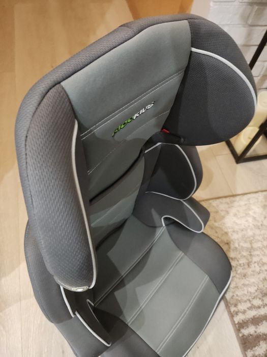 Fotelik samochodowy RicoKids 15-36 kg