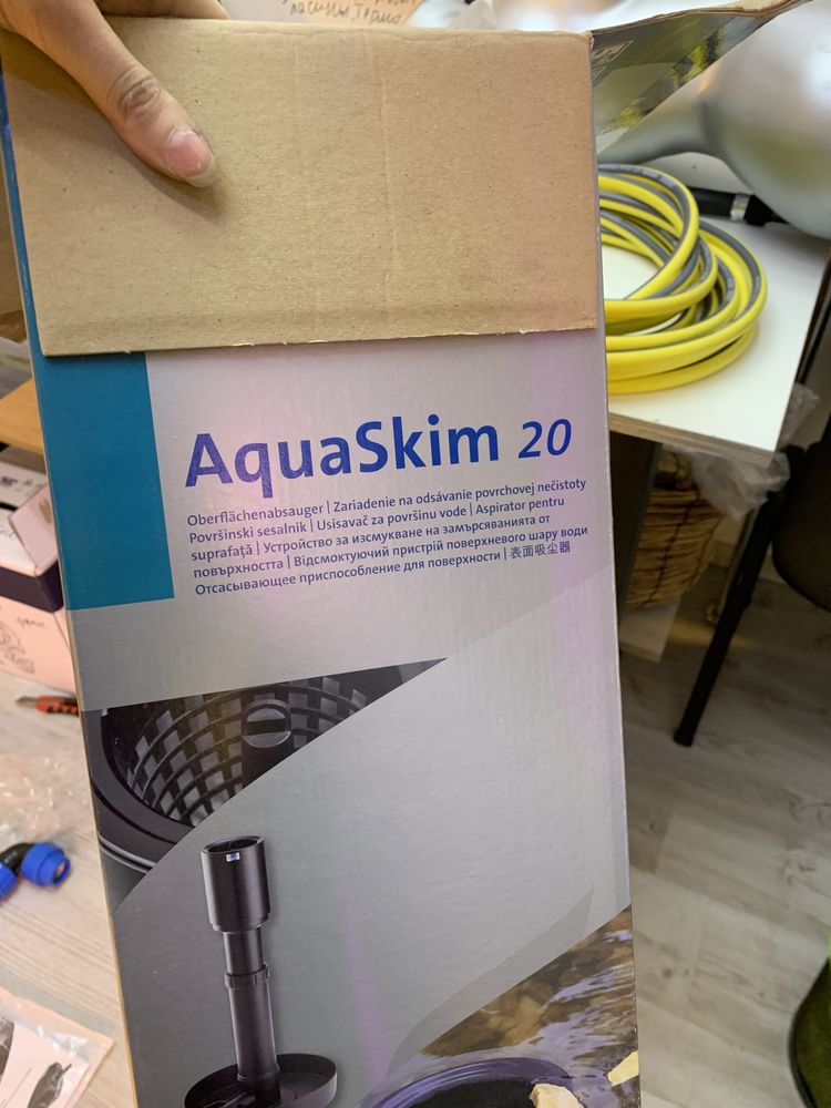 стационарный скиммер для пруда OASE AquaSkim 20.  Фонтанчик