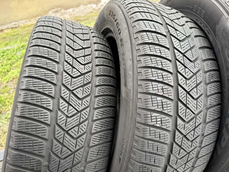 Зимові шини Pirelli 235/60 R18