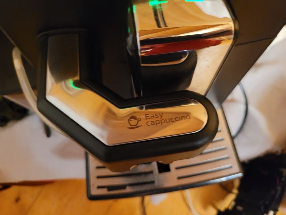 Кавоварка кавомашина Philips стан нововоі  з дому