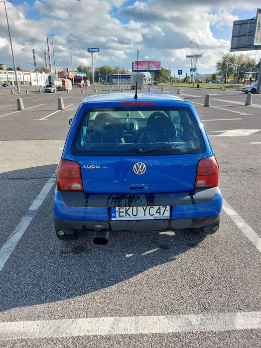 Sprzedam Volswagen Lupo silnik 1.7 sdi. Spalanie 4l/100 km.