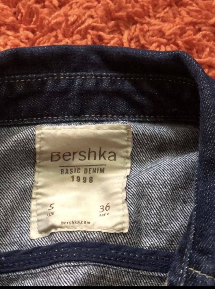 Джинсовка Bershka. Новая! S