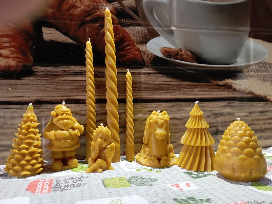 Воскові свічки ручної роботи